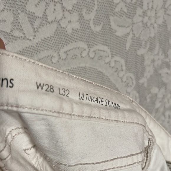 Calvin Klein Jeans - Picture 6 of 7